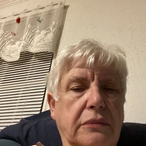 Meet your Posher, Diane - Picture 2 of 2